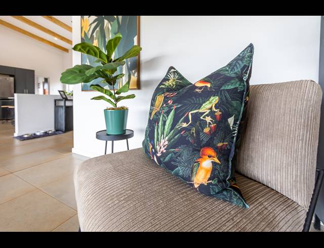 4 BEDROOM FREESTANDING FOR SALE IN ZINI RIVER ESTATE